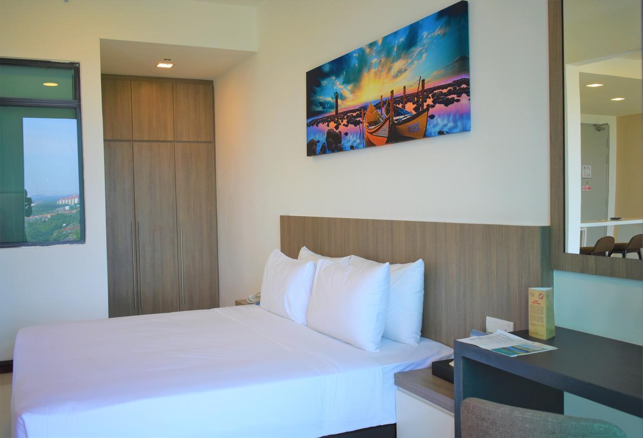 D'Wharf Hotel & Serviced Residence Port Dickson Extérieur photo