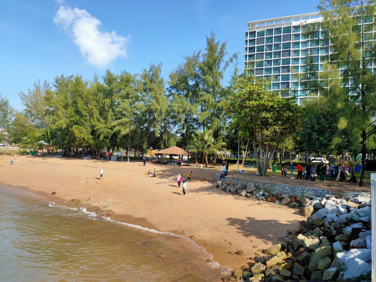 D'Wharf Hotel & Serviced Residence Port Dickson Extérieur photo